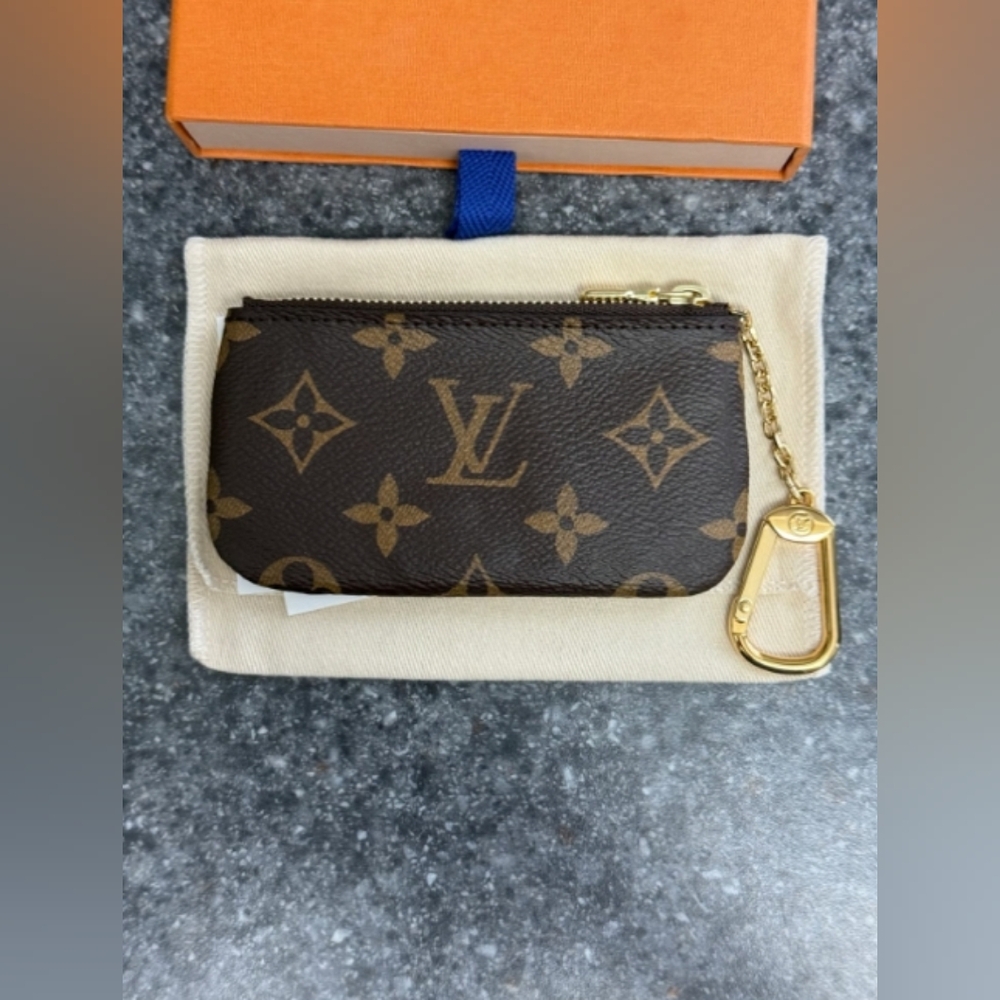 Louis Vuitton Monogram Zip Coin Pouch - Brown with Gold Hardware - Picture 2 of 9